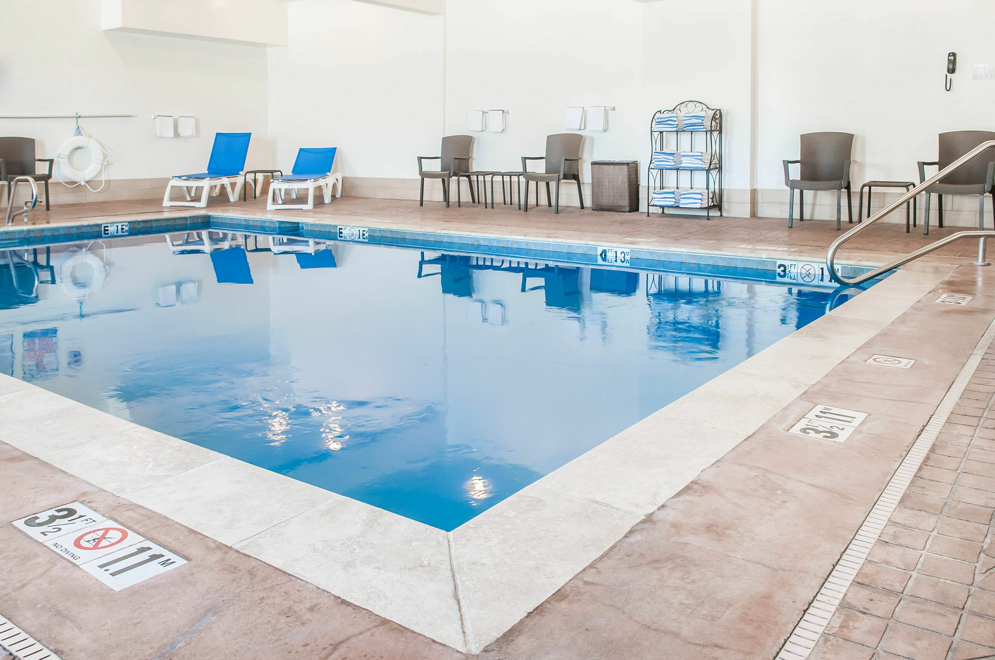 Comfort Suites Farmington Zewnętrze zdjęcie