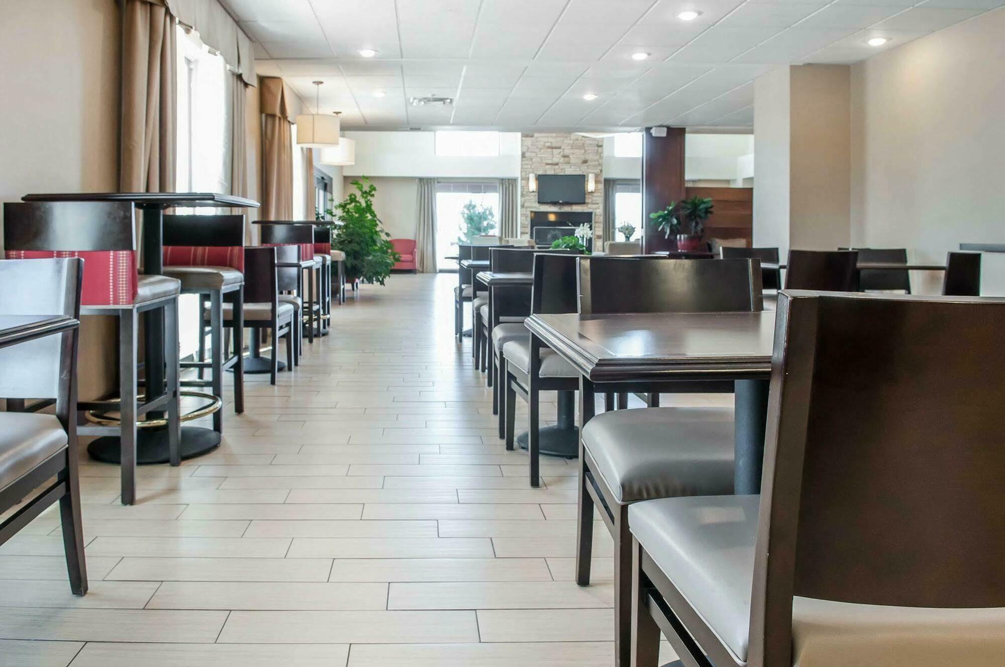 Comfort Suites Farmington Zewnętrze zdjęcie